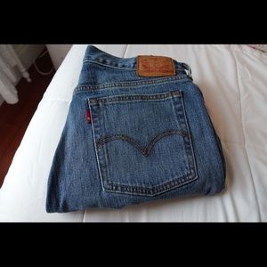 LEVI’S Wedgie Fit Jeans - Size 31 - WORN ONCE